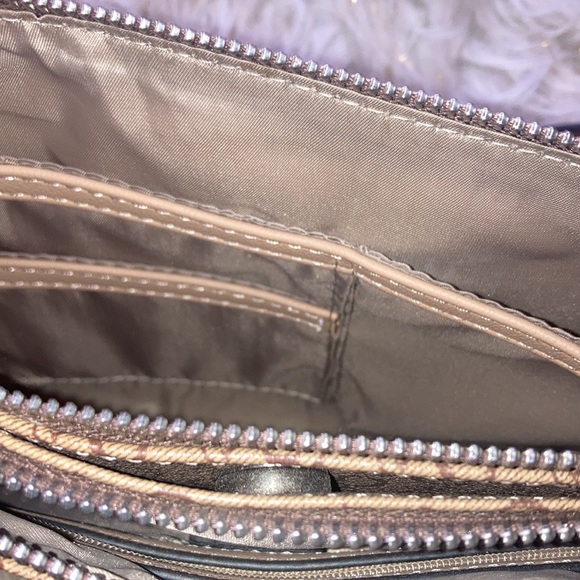 Guess crossbody - Picture 5 of 10